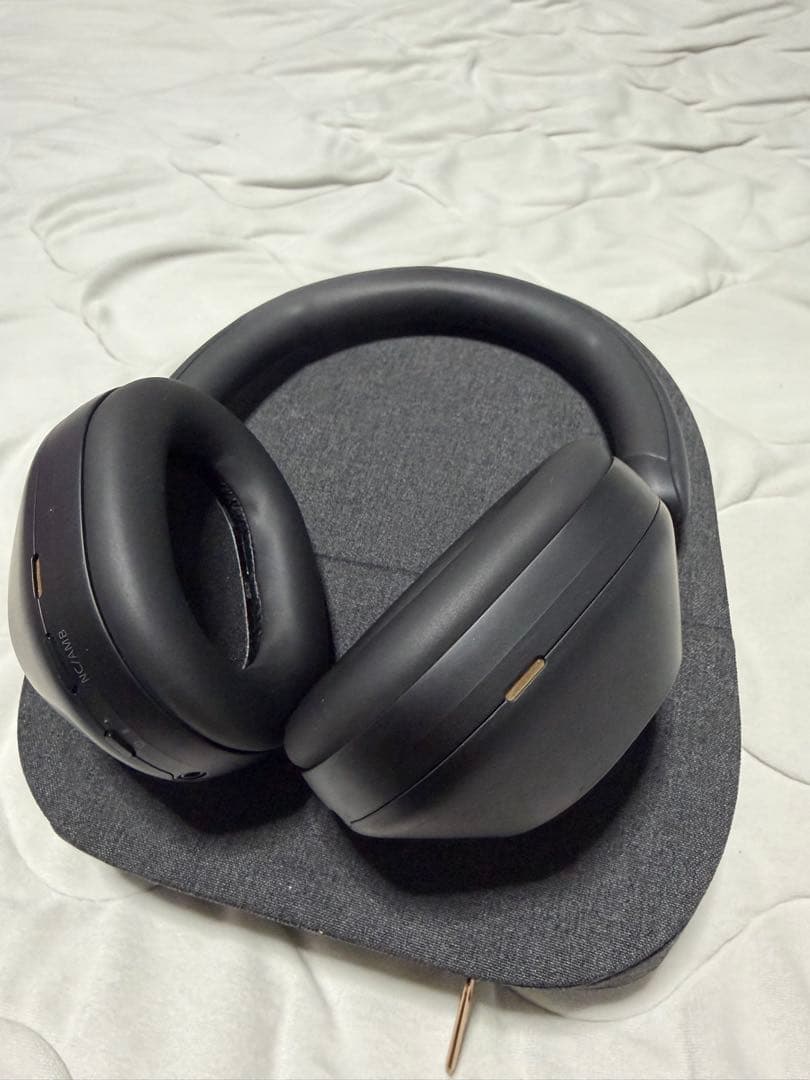 ヘッドホン SONY WH-1000XM5 - Black