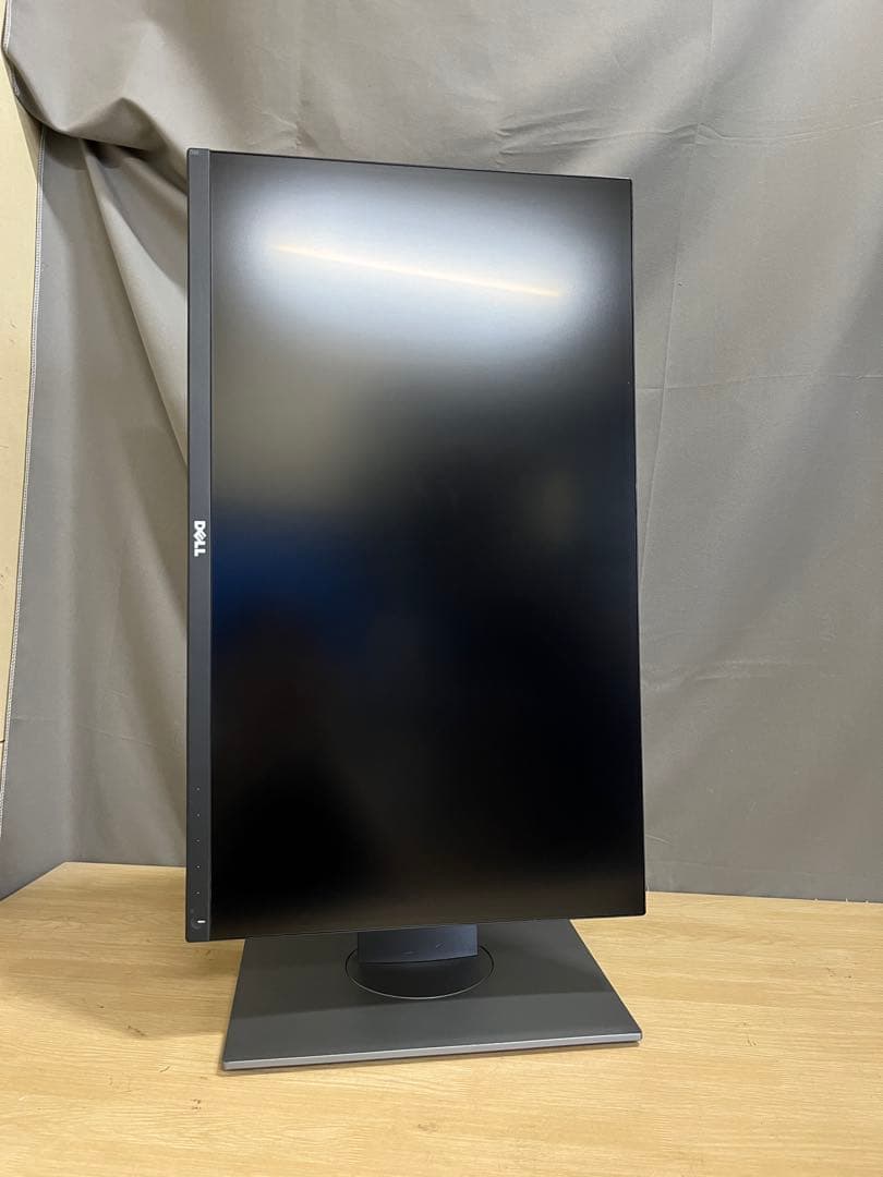 DELL UP2516D 25インチモニター　 PS4対応　回転機能 2k解像度