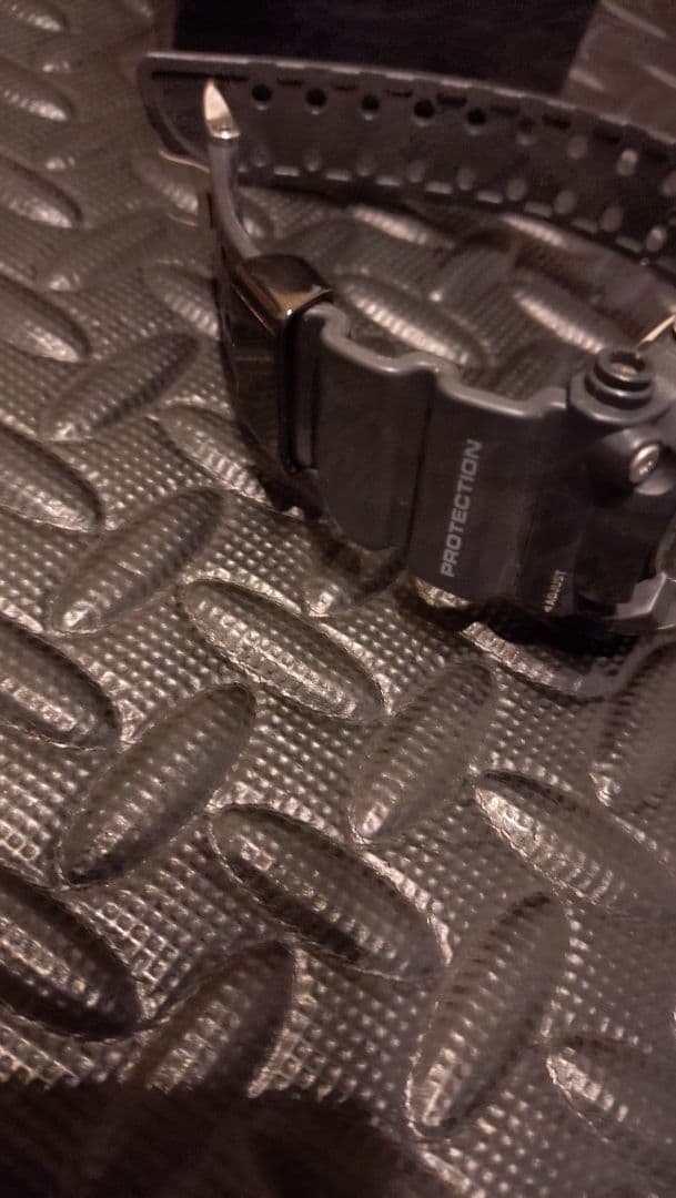 マ*4様 フロッグマン　メン・イン・ブラック