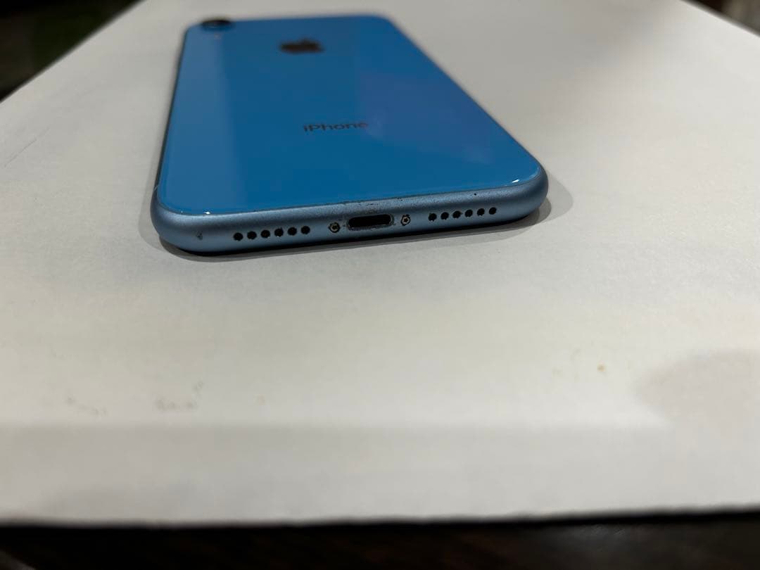 格*空様 iPhone XR 128GB（手帳型ケース付き）