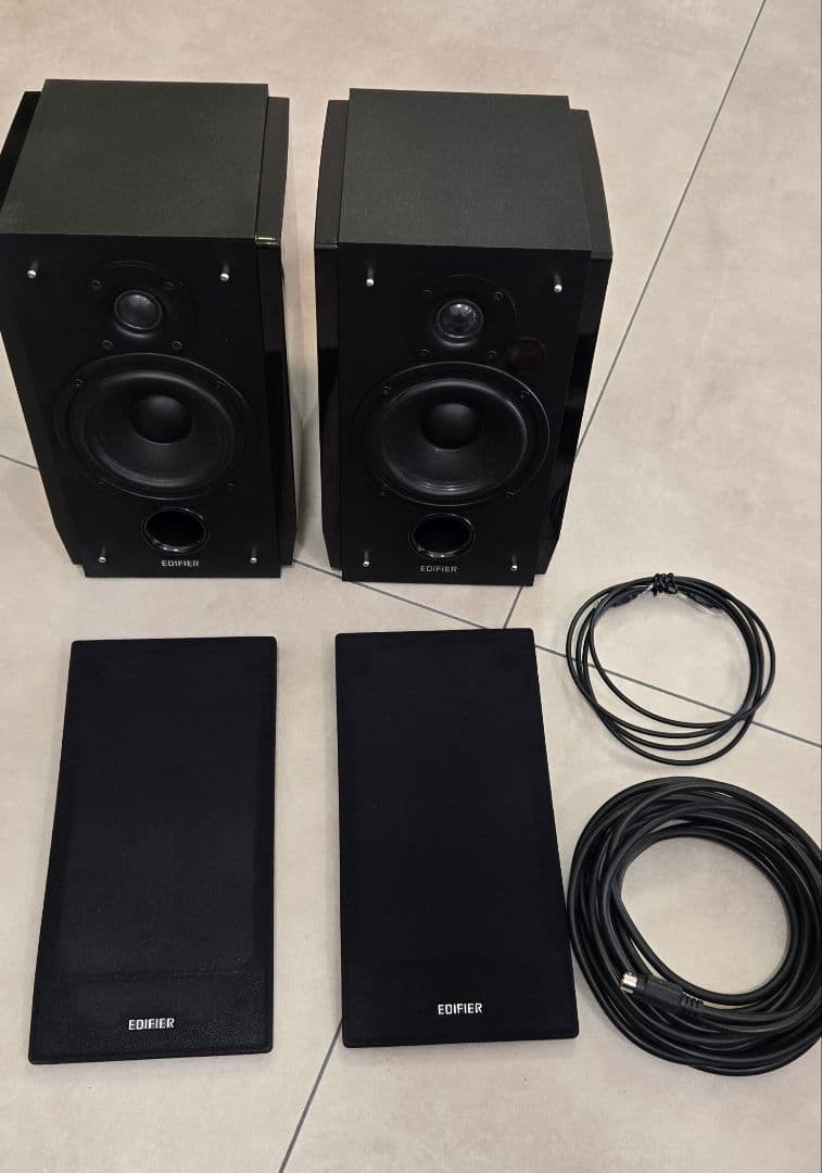 ヨッシー　EDIFIER R1850DB