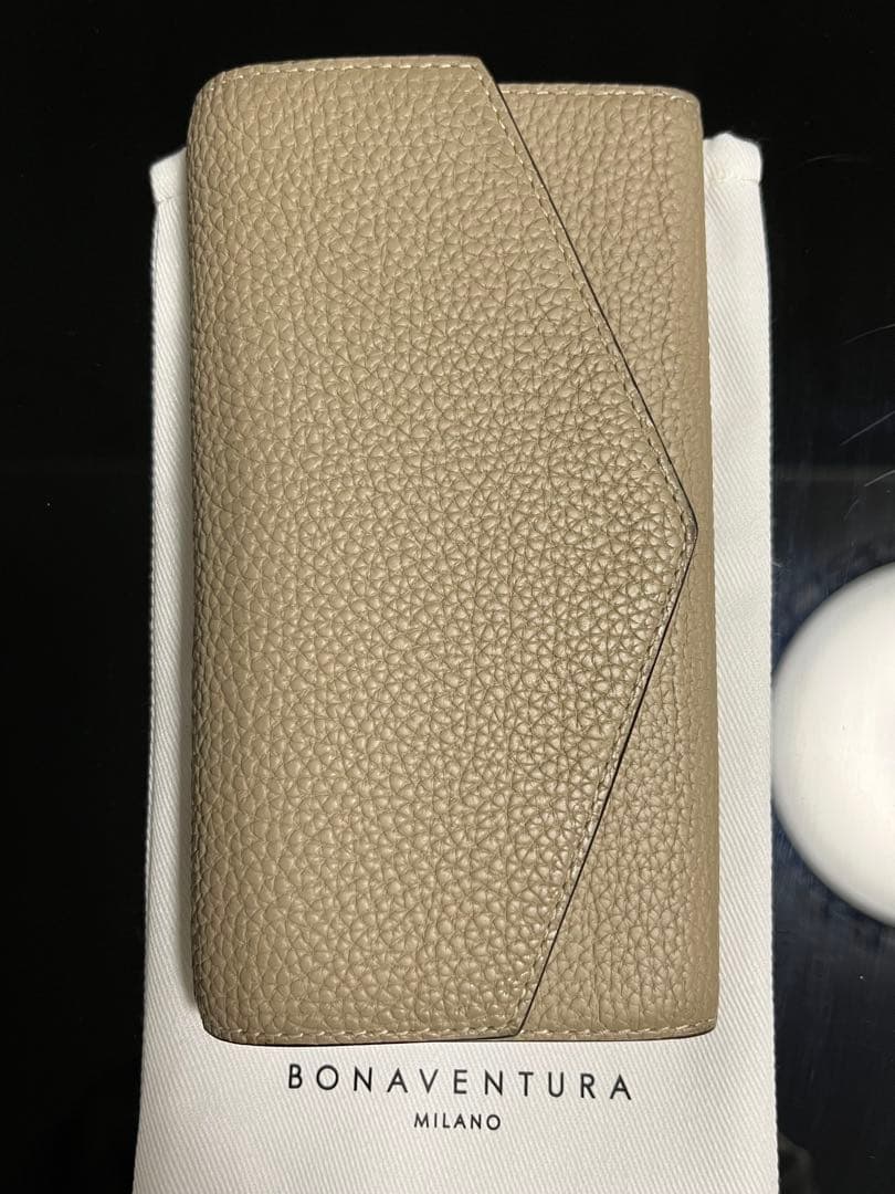 クリーニング後未使用　BONAVENTURA iPhone13 ケース