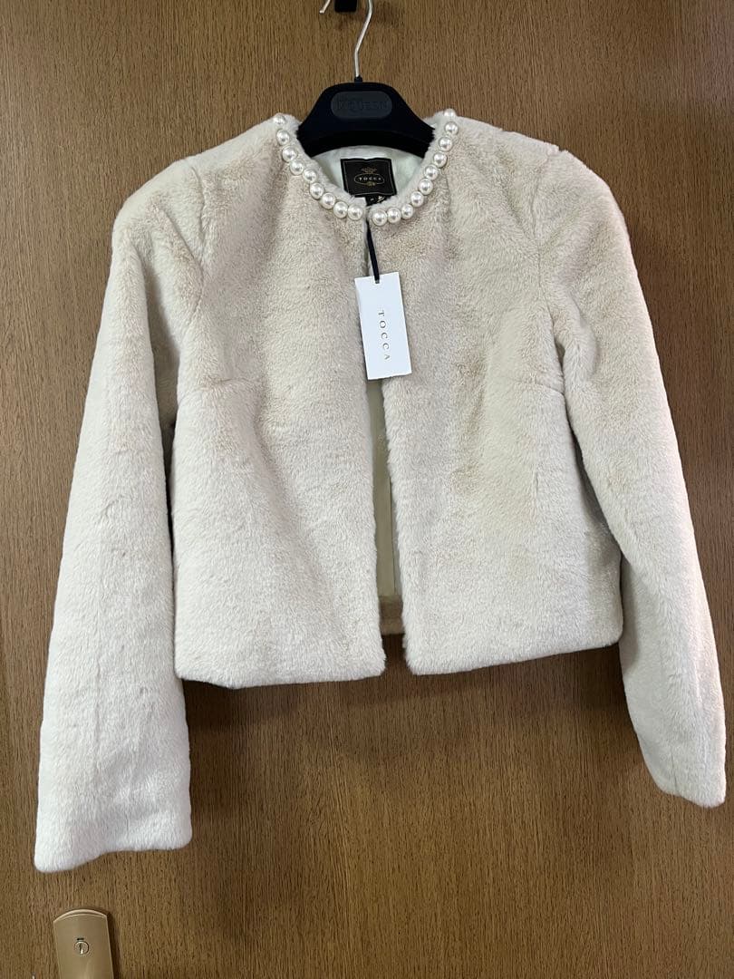 TOCCA ノーカラージャケット サイズ0 フェイクファー　パール　新品未使用
