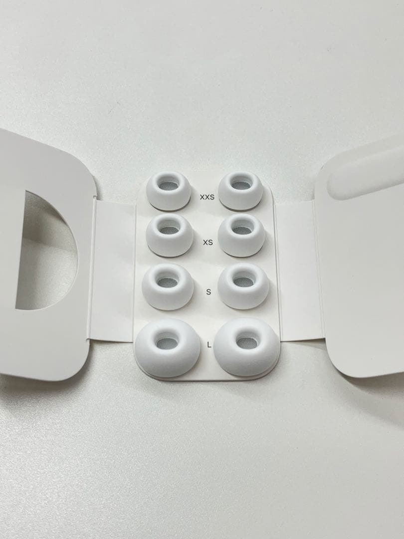 美品　AirPods Pro 第3世代 MFHP4J/A Apple 保証あり