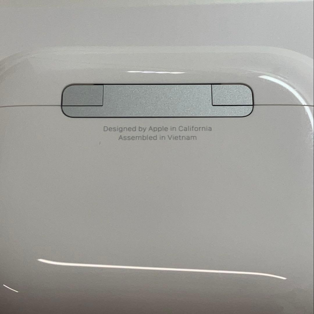 美品　AirPods Pro 第3世代 MFHP4J/A Apple 保証あり