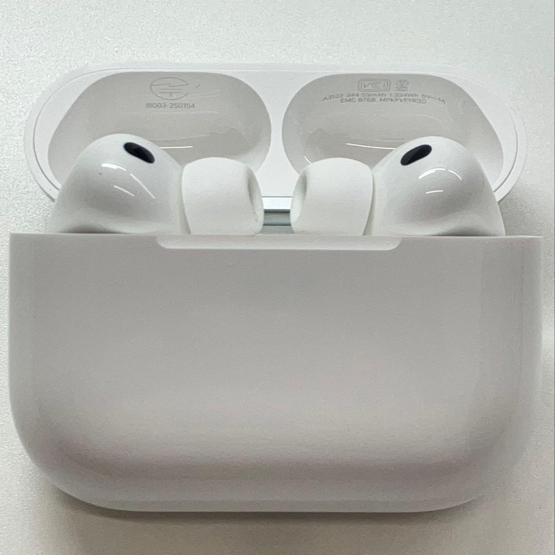 美品　AirPods Pro 第3世代 MFHP4J/A Apple 保証あり