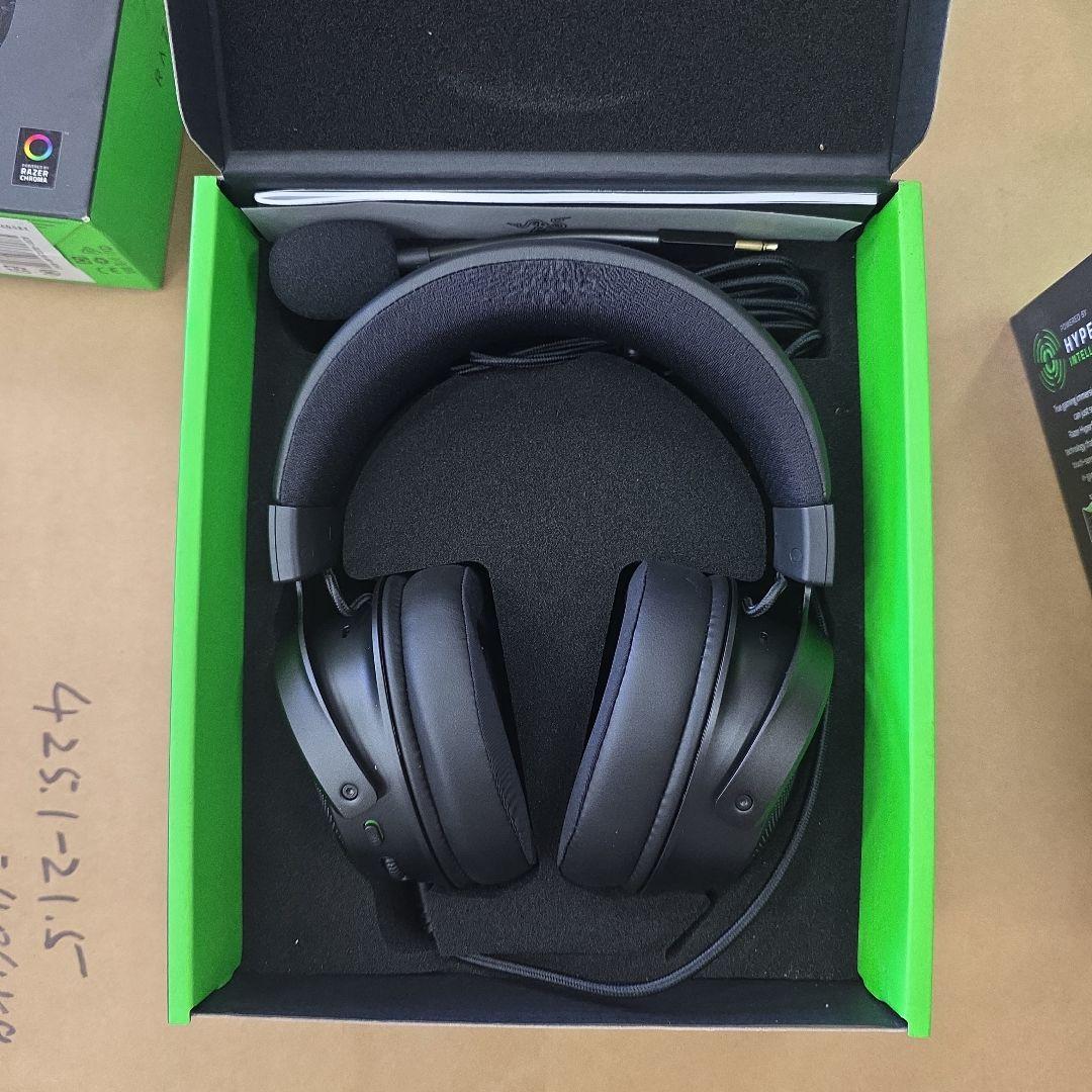 Razer Kraken V3 Hypersense ゲーミングヘッドセット