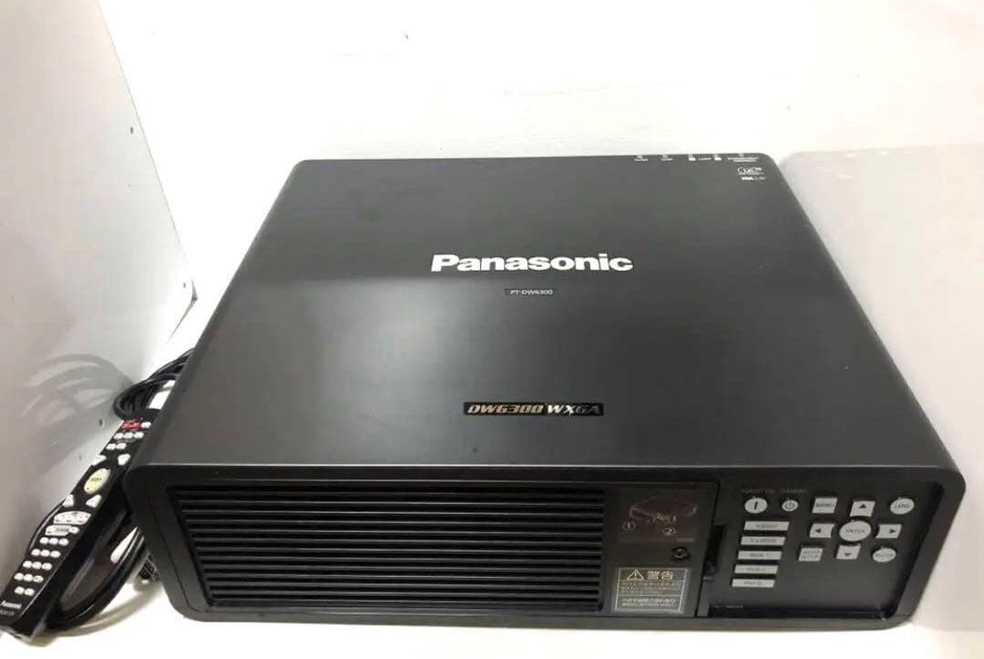 Panasonic プロジェクター　PT-DW6300K ★6000ルーメン