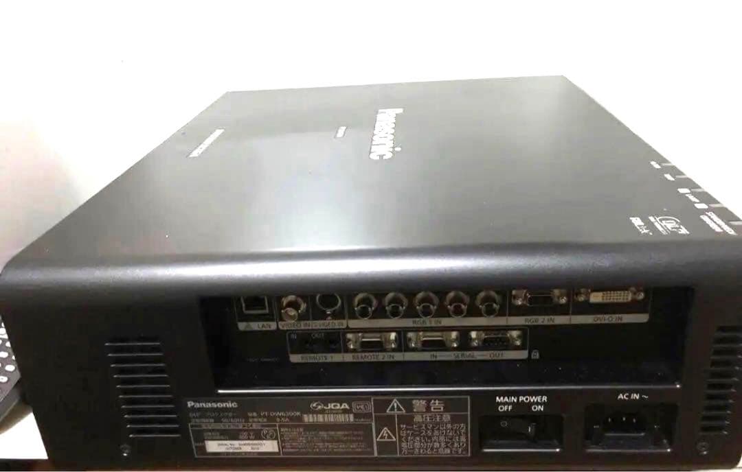 Panasonic プロジェクター　PT-DW6300K ★6000ルーメン