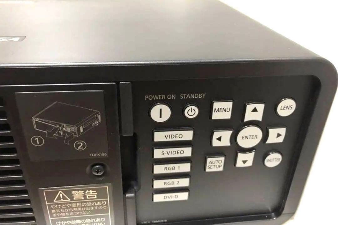 Panasonic プロジェクター　PT-DW6300K ★6000ルーメン