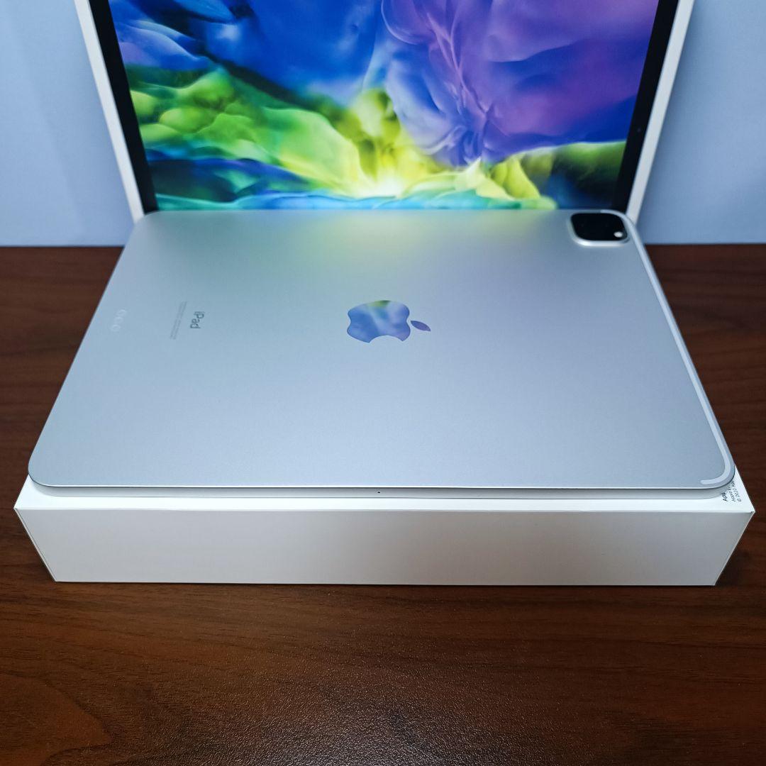 (美品) iPad Pro 11 第2世代 256GB キーボード付き