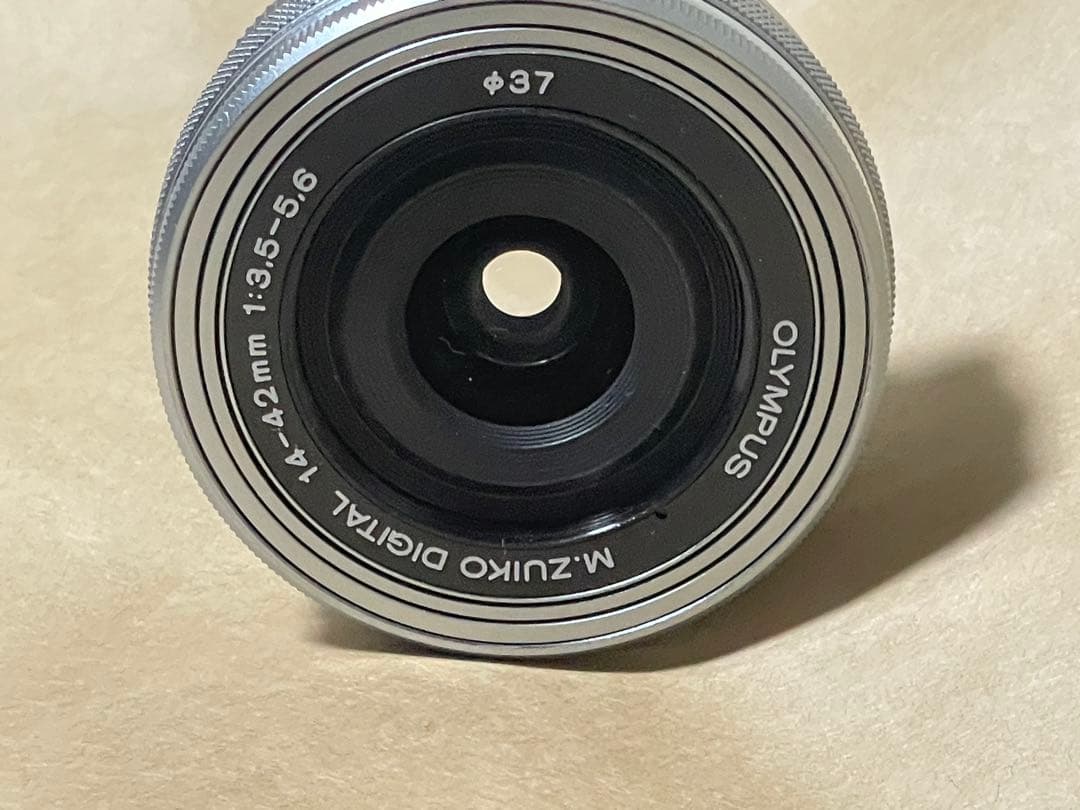 展示品　OLYMPUS PEN E-PL10 ホワイト　ダブルズームキット