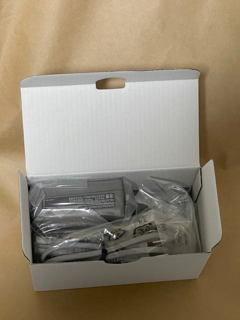 展示品　OLYMPUS PEN E-PL10 ホワイト　ダブルズームキット