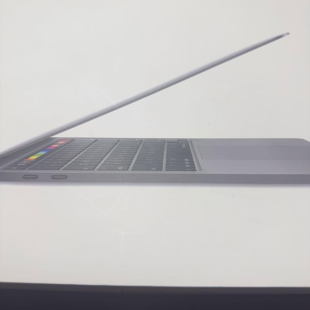Apple MacBook Pro （13 インチ、2020)