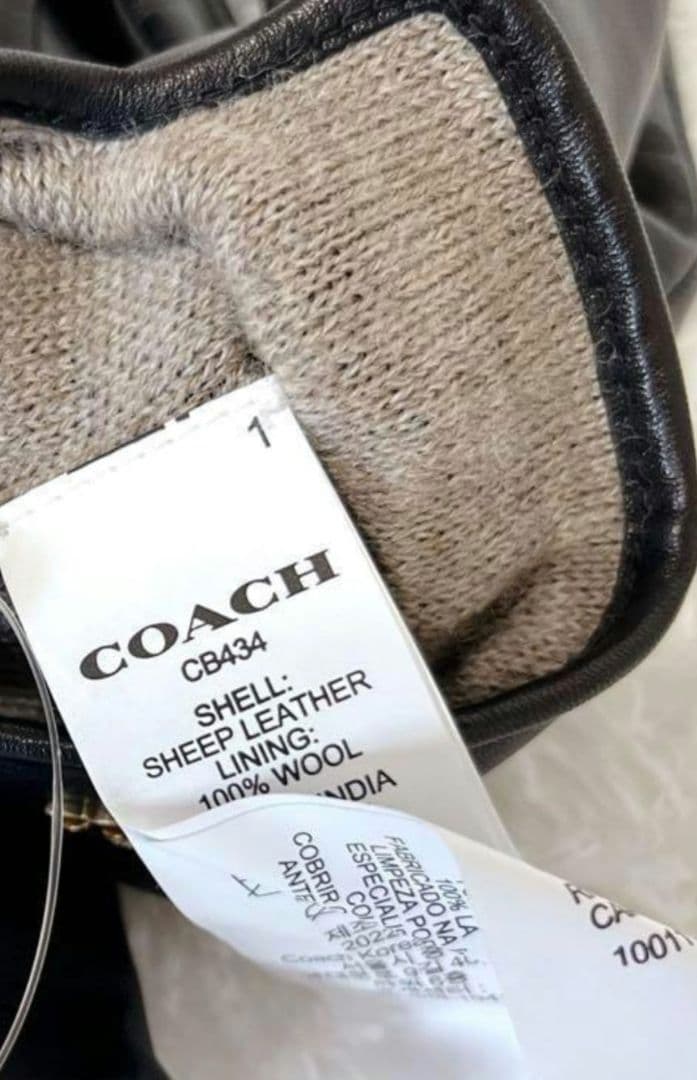 COACH ブラック手袋 シープレザー