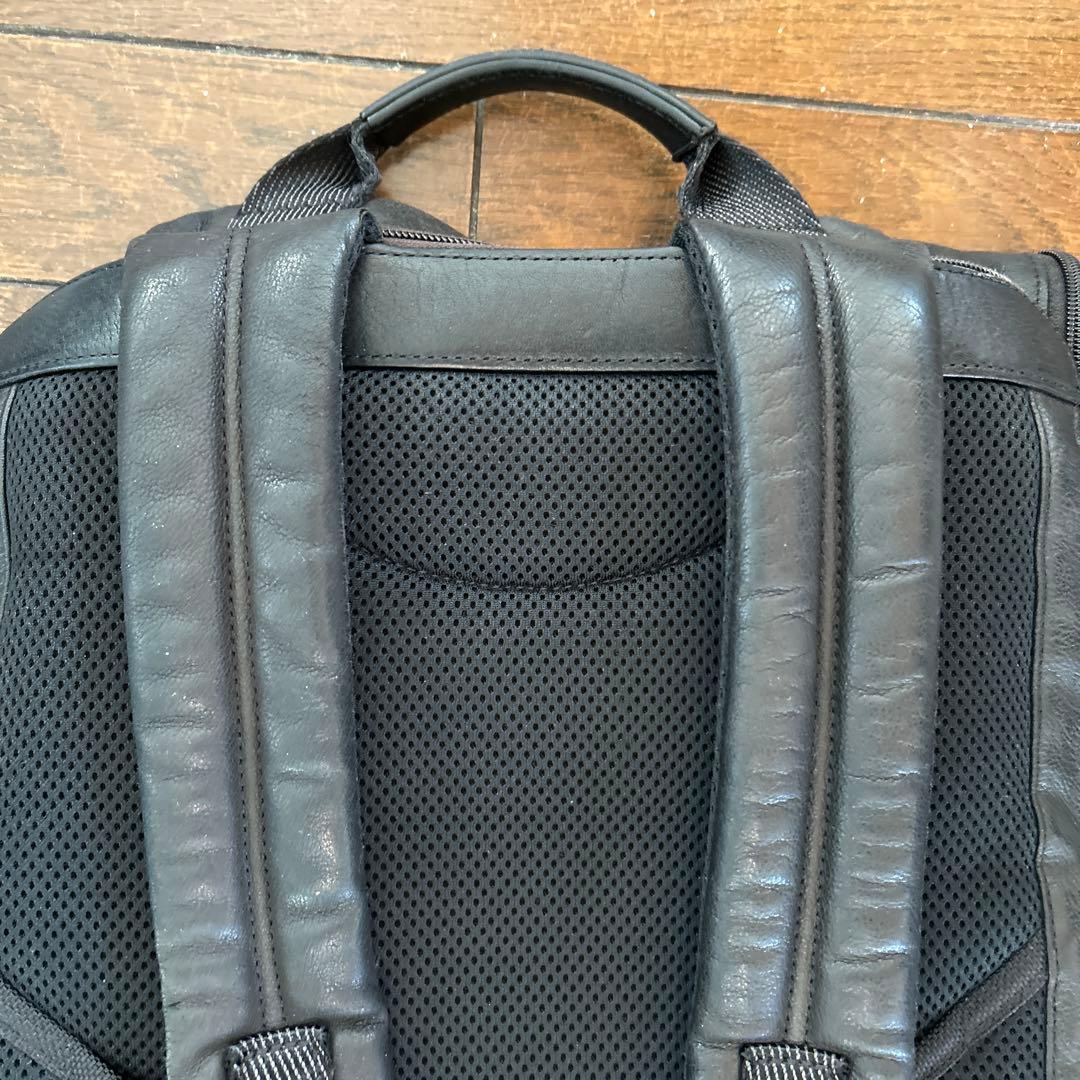 TUMI トゥミ ロールトップ レザー リュック ビジネスリュック 送料込