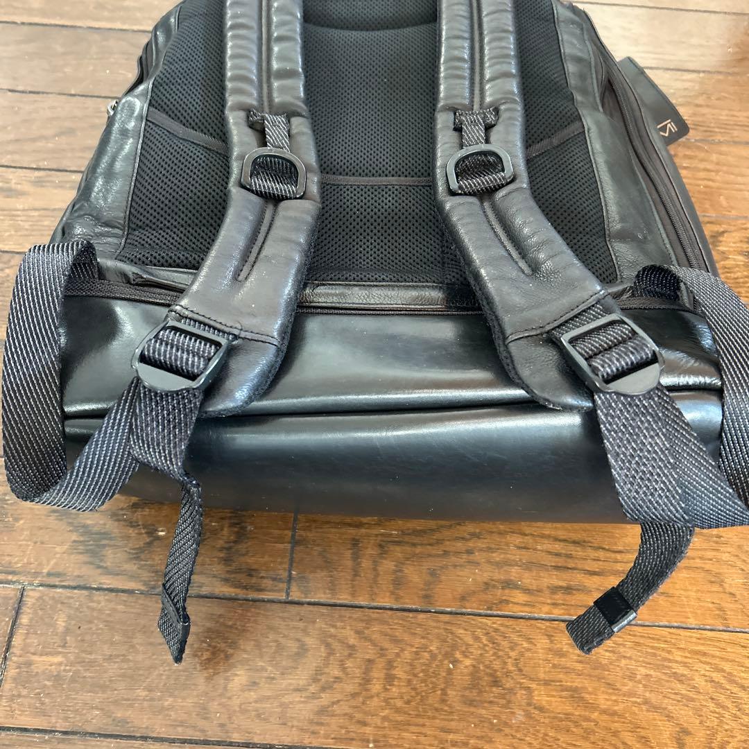 TUMI トゥミ ロールトップ レザー リュック ビジネスリュック 送料込