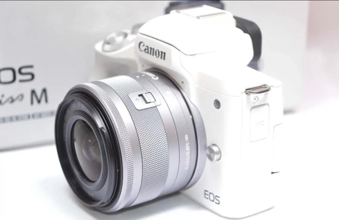 デジタルカメラ CANON EOS Kiss M EF-M 15-45mm IS STM