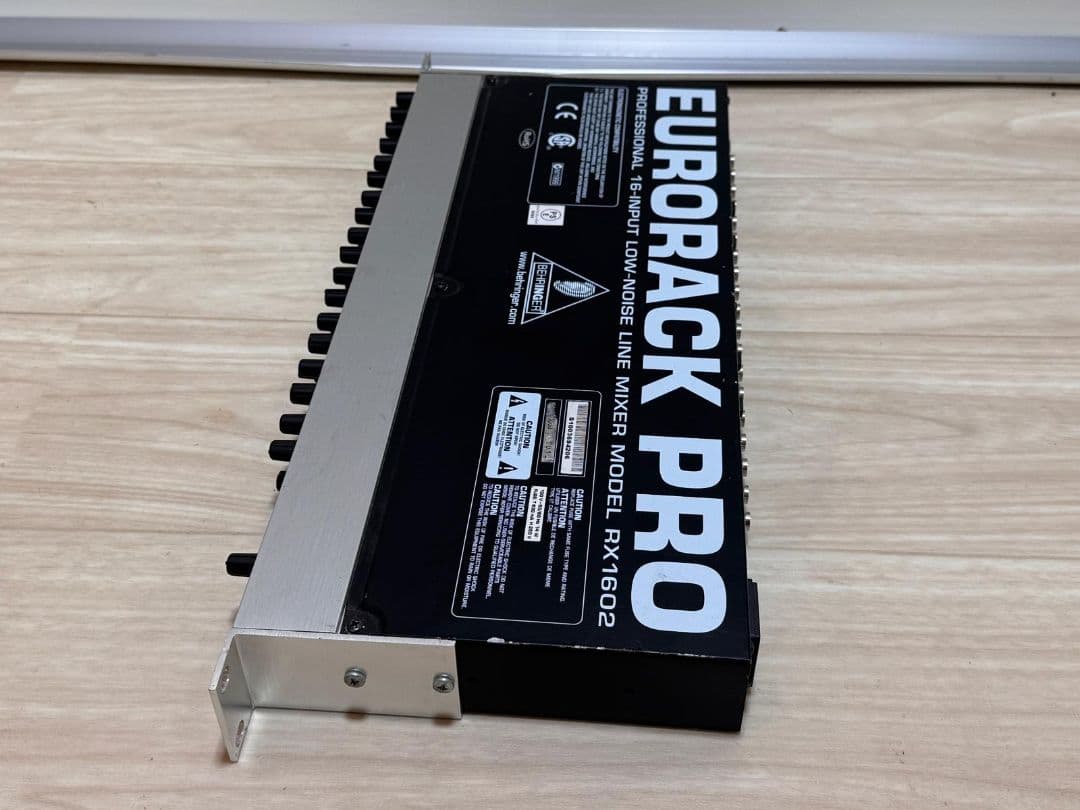 Eurorack Pro RX1602 ラインミキサー