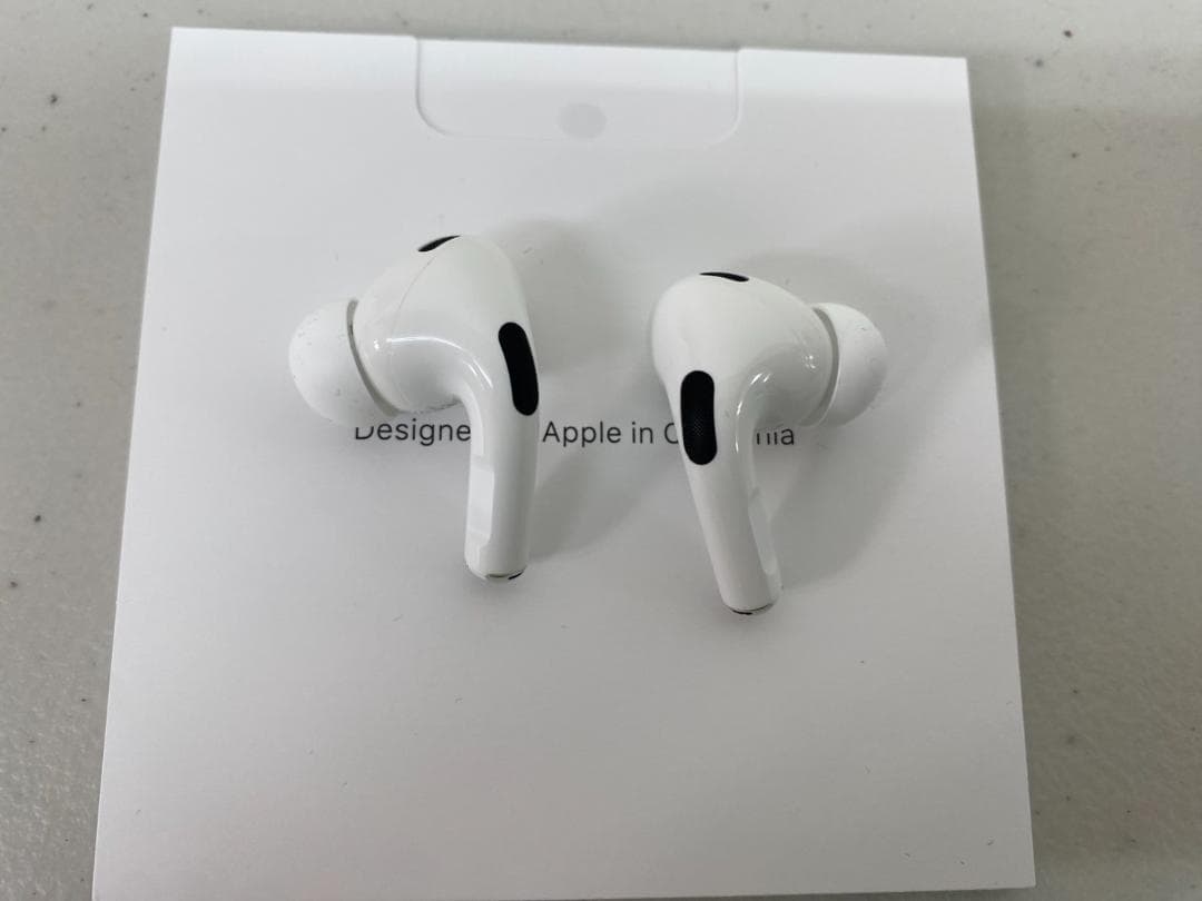美品 AirPods Pro（第2世代）USB-C MTJV3J/A エアポッズ