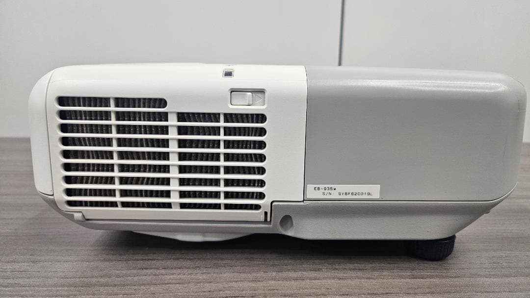 Epson EB-935W ビジネスプロジェクター