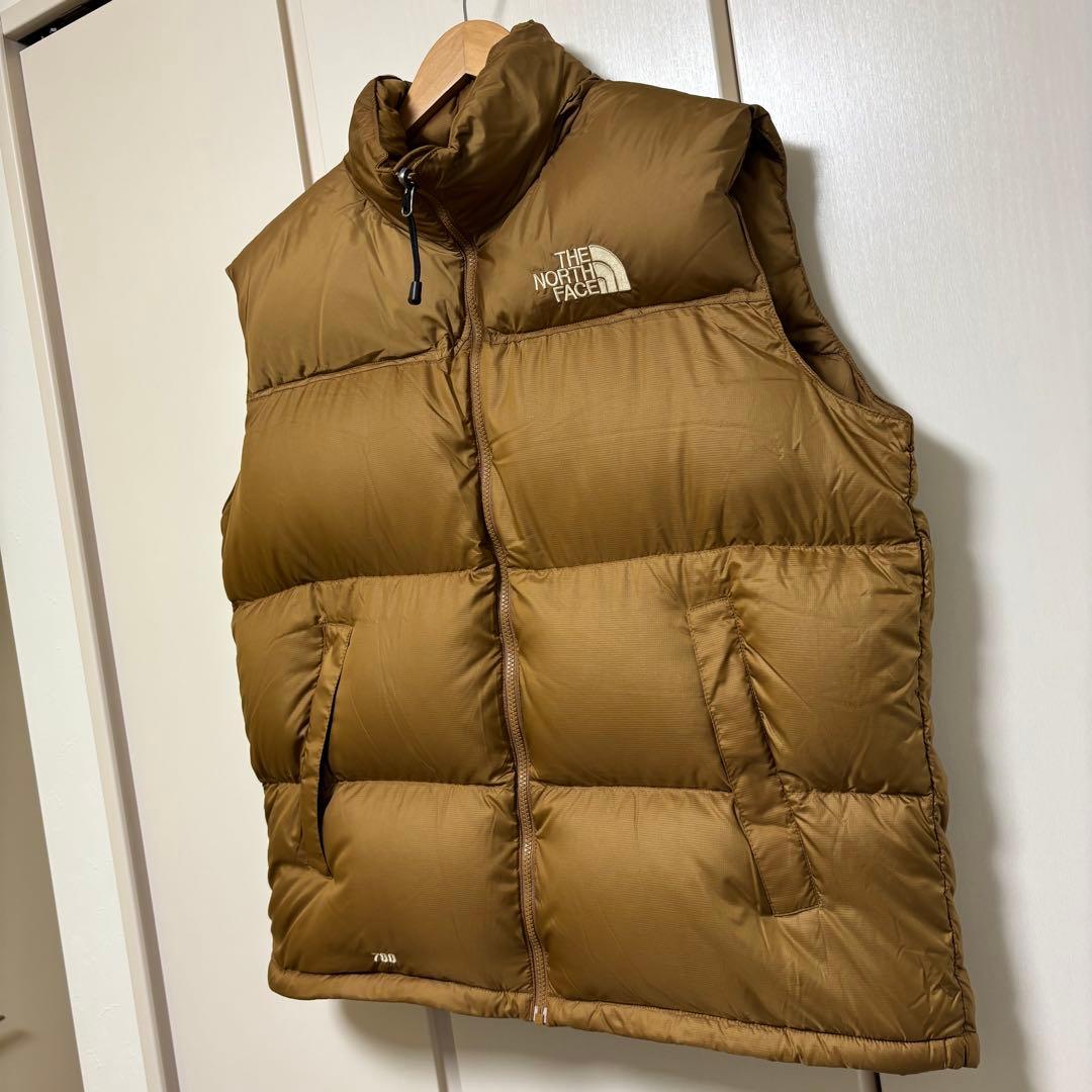 超希少　XL 新品センターロゴ　ダウン　ベスト　ヌプシ　ブラウン