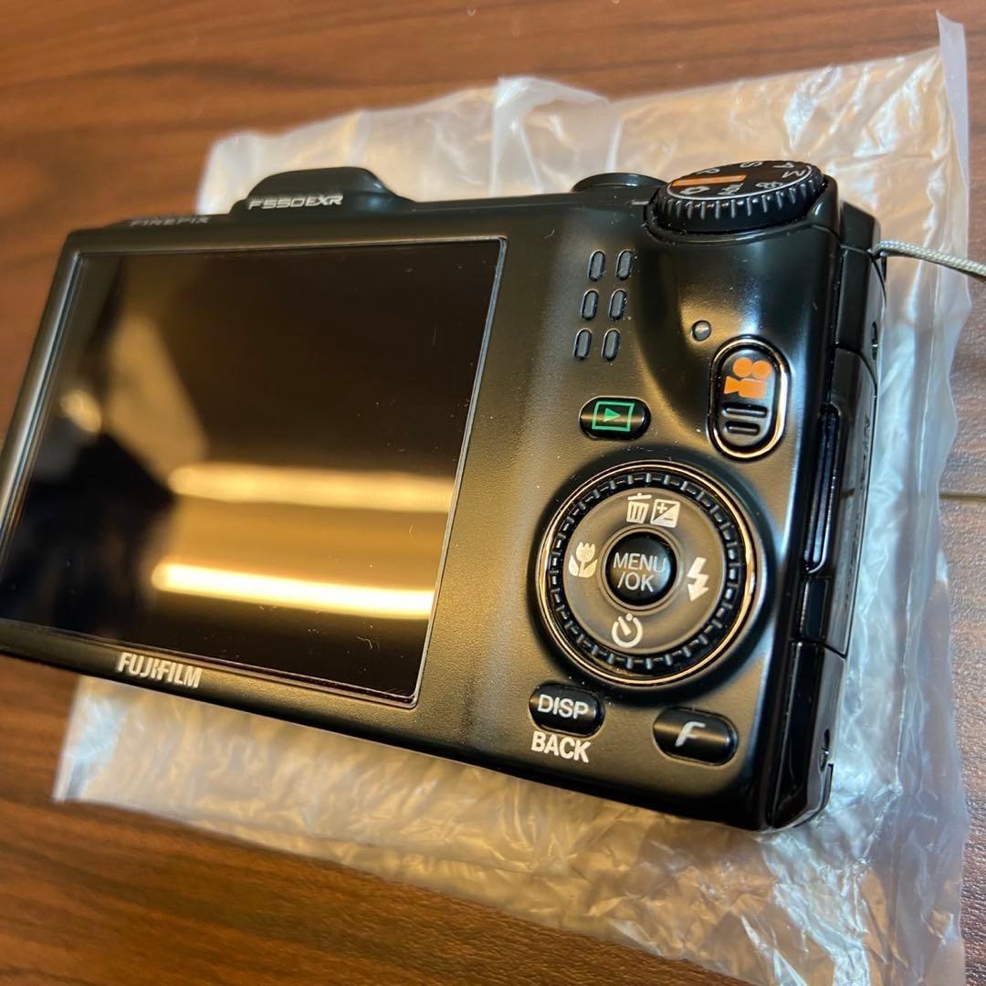 FUJIFILM FinePix F550 EXR デジカメ 4922