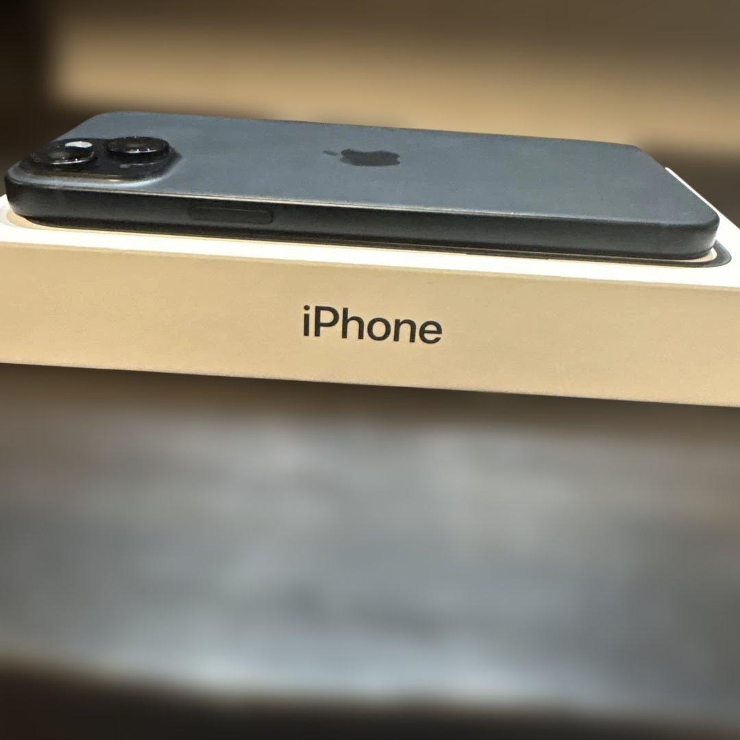 iPhone15plus 128GB ブラック SIMフリー 充電器付き