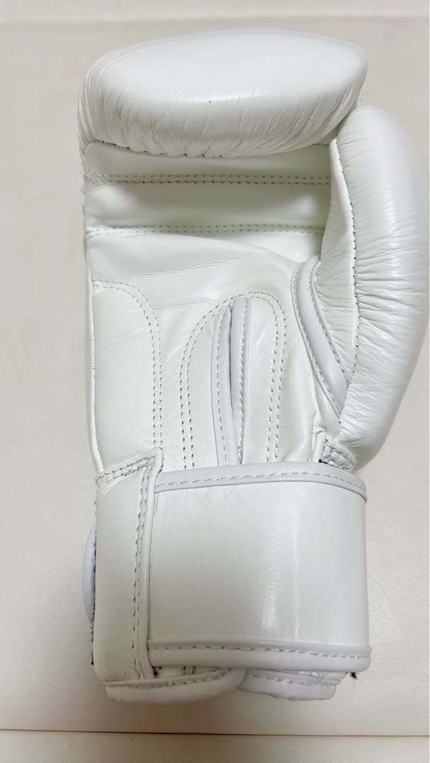 【美品】WINDY（ウィンディ）ボクシンググローブ 8oz／本革・ホワイト