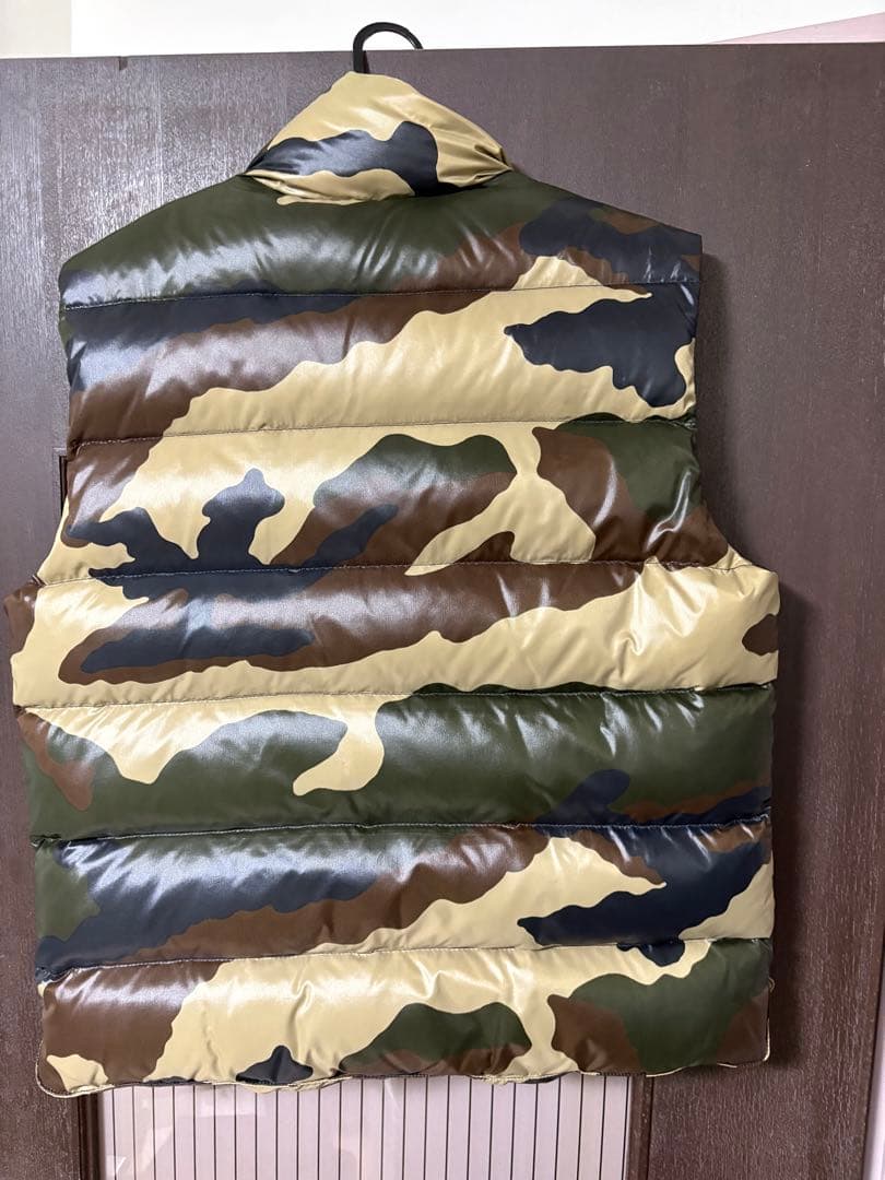 BEAMS　迷彩　MONCLER　TIBET　モンクレールダウンベスト　チベット