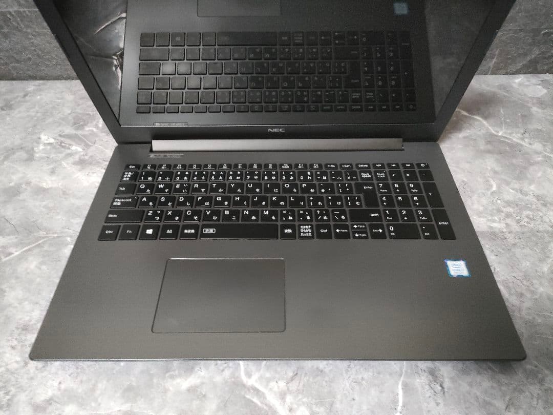 ✨LAVIE✨corei7✨第8世代✨メモリ12GB✨新品SSD256GB✨