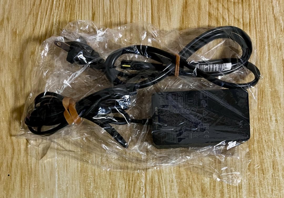 高速・軽量・高性能 Surface Go LTE 8GB・128GB SSD