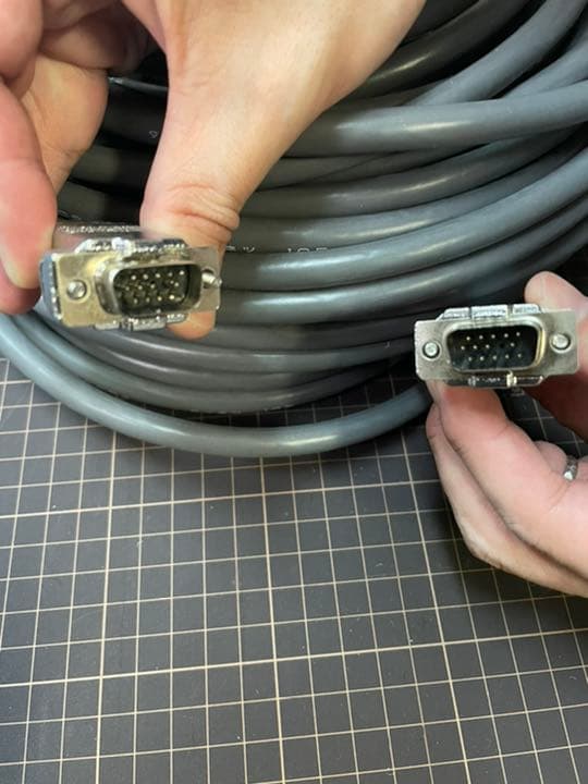 D-SUB 15ピン　30メートル　オス-オス