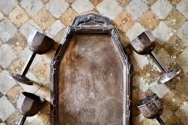 sold 1900s フランス 多数派オクトゴナル リキュールカップとトレイ