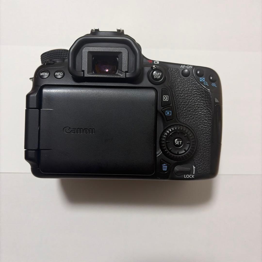 M*i様 Canon EOS 70D デジタル一眼レフカメラ