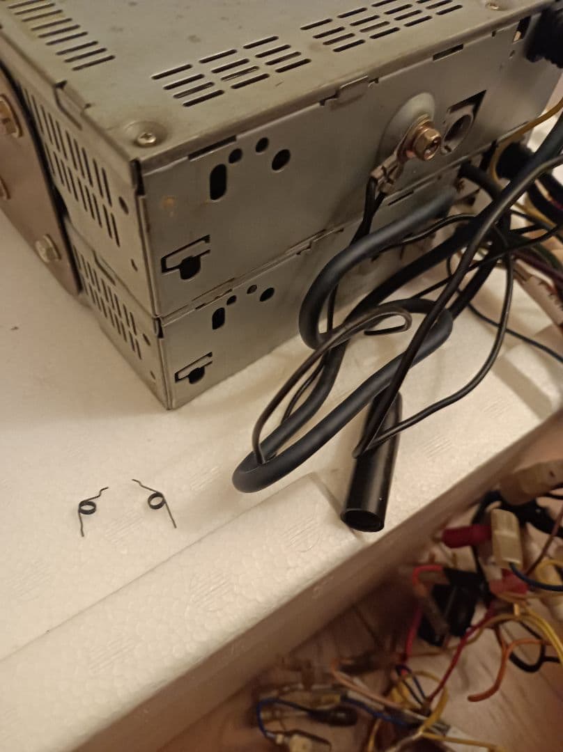 ALPINE ヘッドユニット　当時物　CD/MDデッキ　2DIN ジャンク品