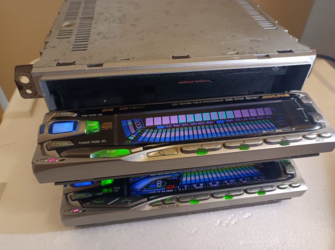 ALPINE ヘッドユニット　当時物　CD/MDデッキ　2DIN ジャンク品