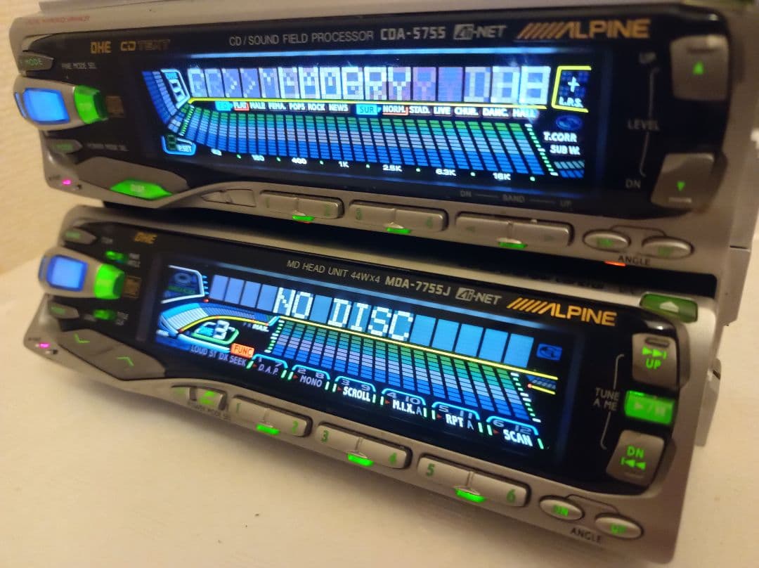 ALPINE ヘッドユニット　当時物　CD/MDデッキ　2DIN ジャンク品