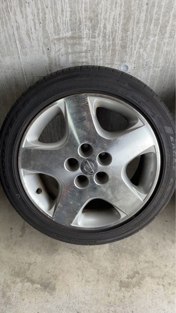 日産　Y34セドリック純正ホイール　17インチ