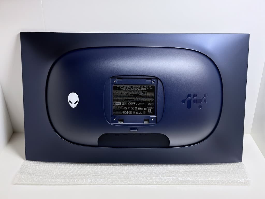 ザ*ン様 DELLAW2725Q Alienware 27 4K 240HzQD