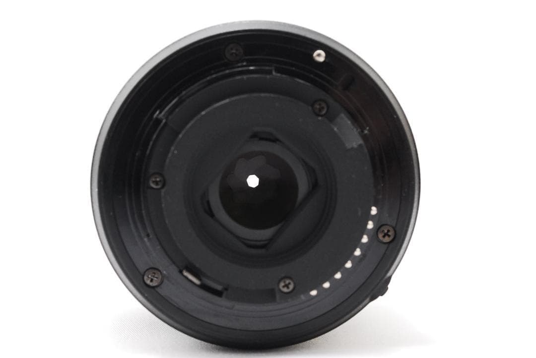 Nikon D5600 ダブルレンズ Wi-Fi搭載　スマホ転送　高画質　軽量