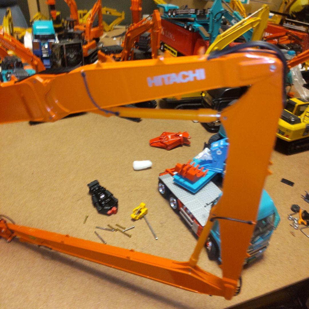 日立建機　ZAXIS 1000K ロングブーム、ツーピースブーム　1/50