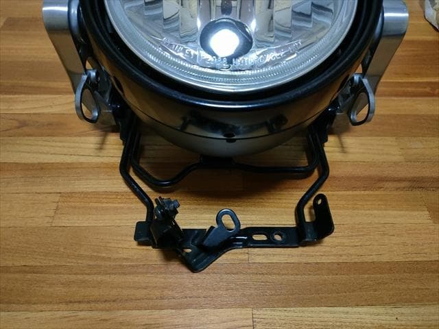 ヤマハ YAMAHA XSR900 純正ヘッドライト