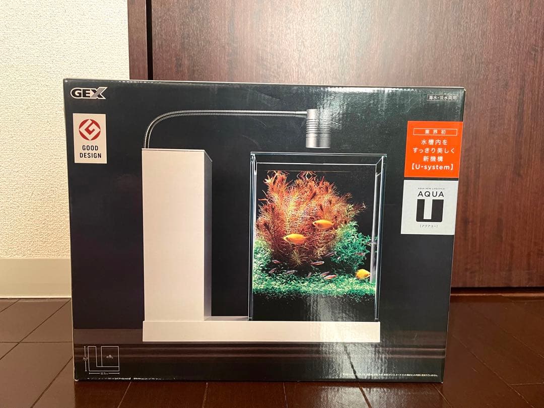 GEX AQUA-U ホワイト　水槽