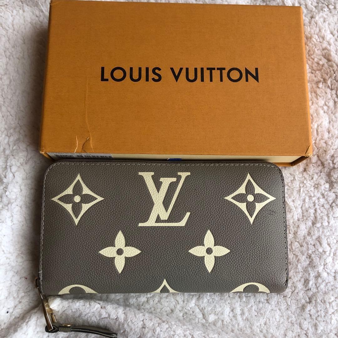 長財布　ノベルティー