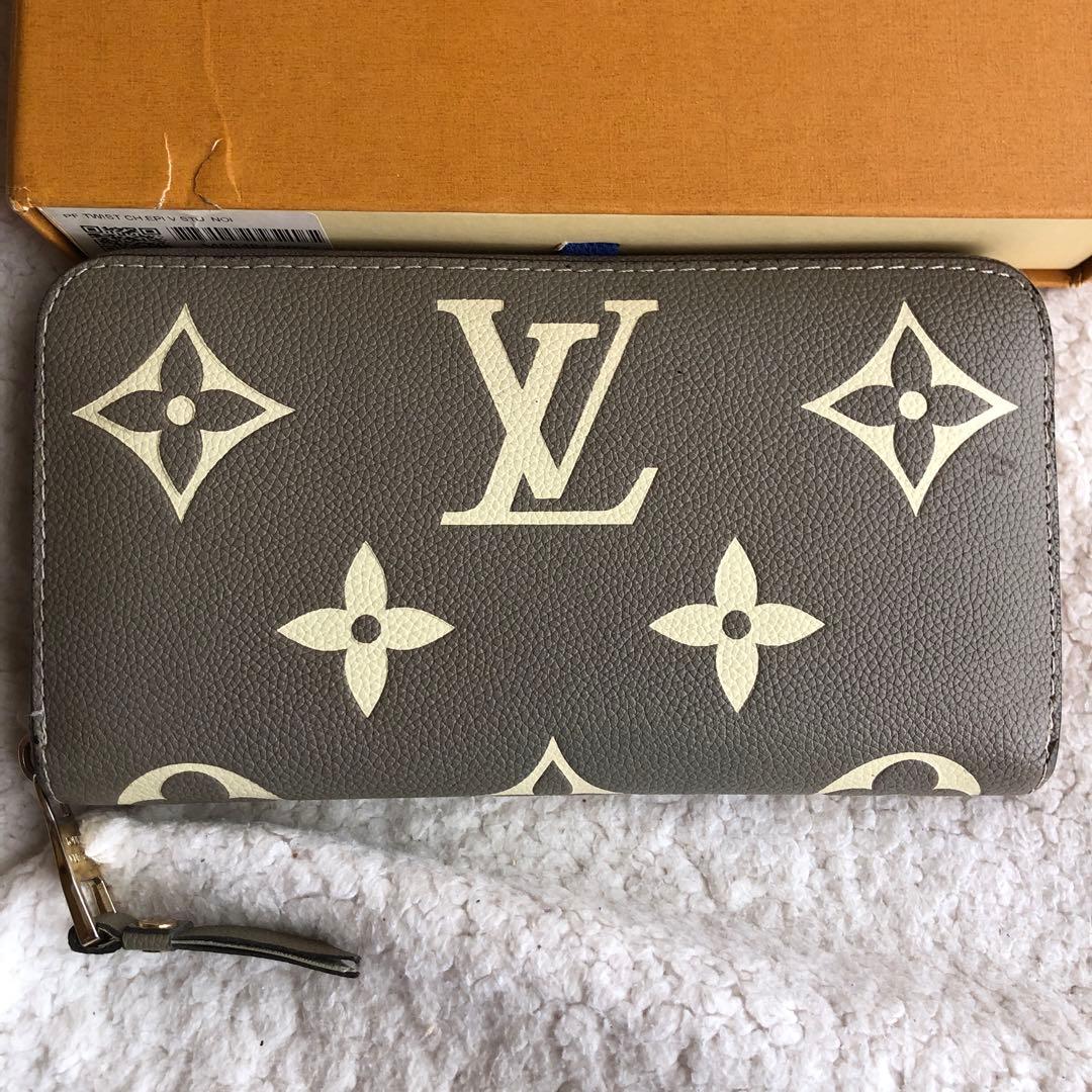 長財布　ノベルティー