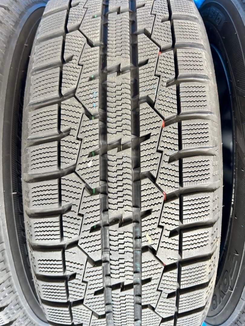 185/60R15 スタッドレス4本セット　シエンタ等に！2023年製造　バリ山