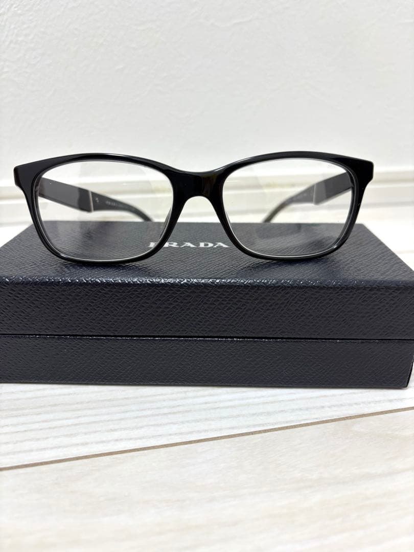 限定お値下げ中★プラダ　サングラス　眼鏡フレーム　UVレンズ　度なし　黒　定番