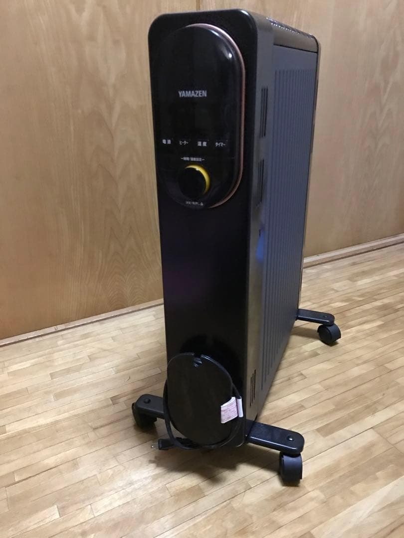 美品　2024年製　山善オイルヒーター タイマー機能 重量:5.5kg軽量