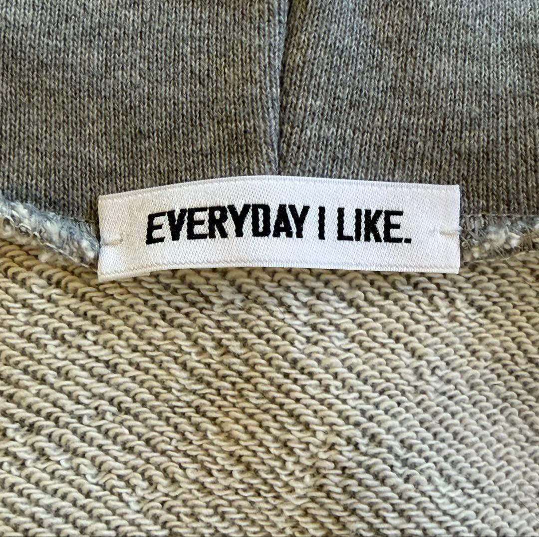 [EVERYDAY I LIKE]コンパクトフーディ- 美品